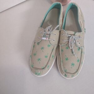 Sanuk Tan and Green Palm Print Sneakers